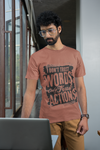 I Don't Trust World T-Shirt round neck half sleeve T-shirt photo review