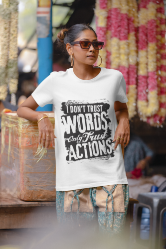 I Don't Trust World T-Shirt round neck half sleeve T-shirt photo review